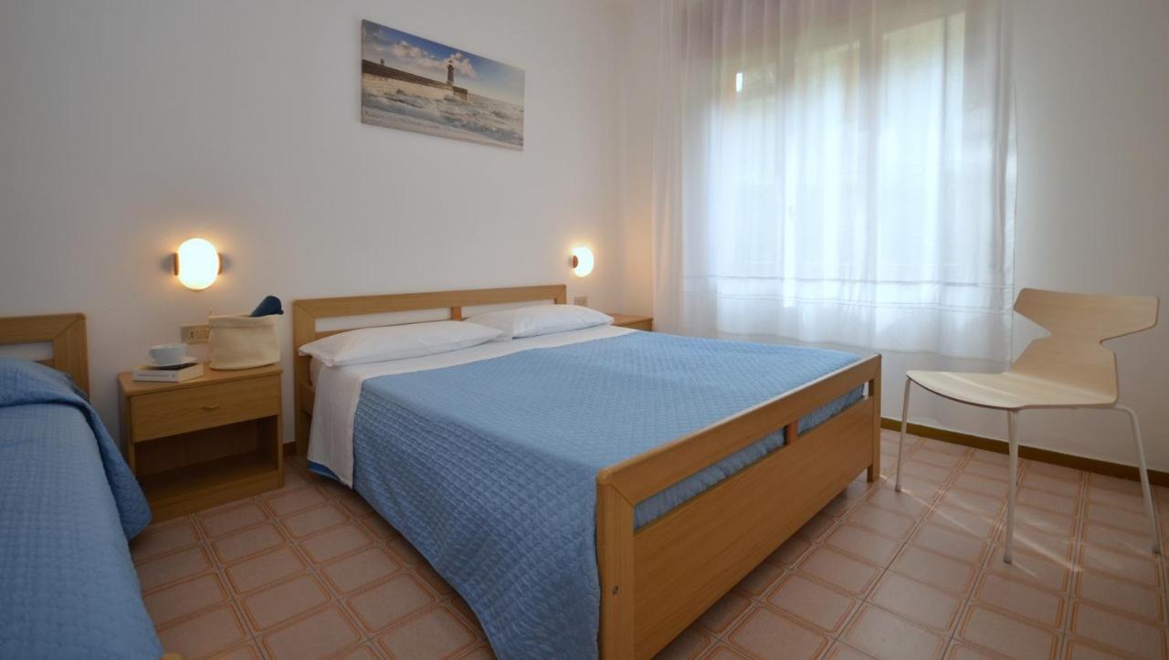 Villa Rosanna Lignano Sabbiadoro Bagian luar foto