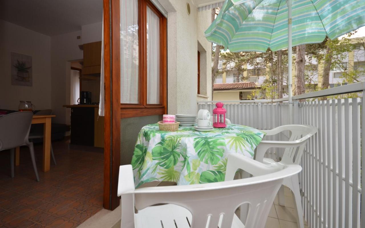 Villa Rosanna Lignano Sabbiadoro Bagian luar foto