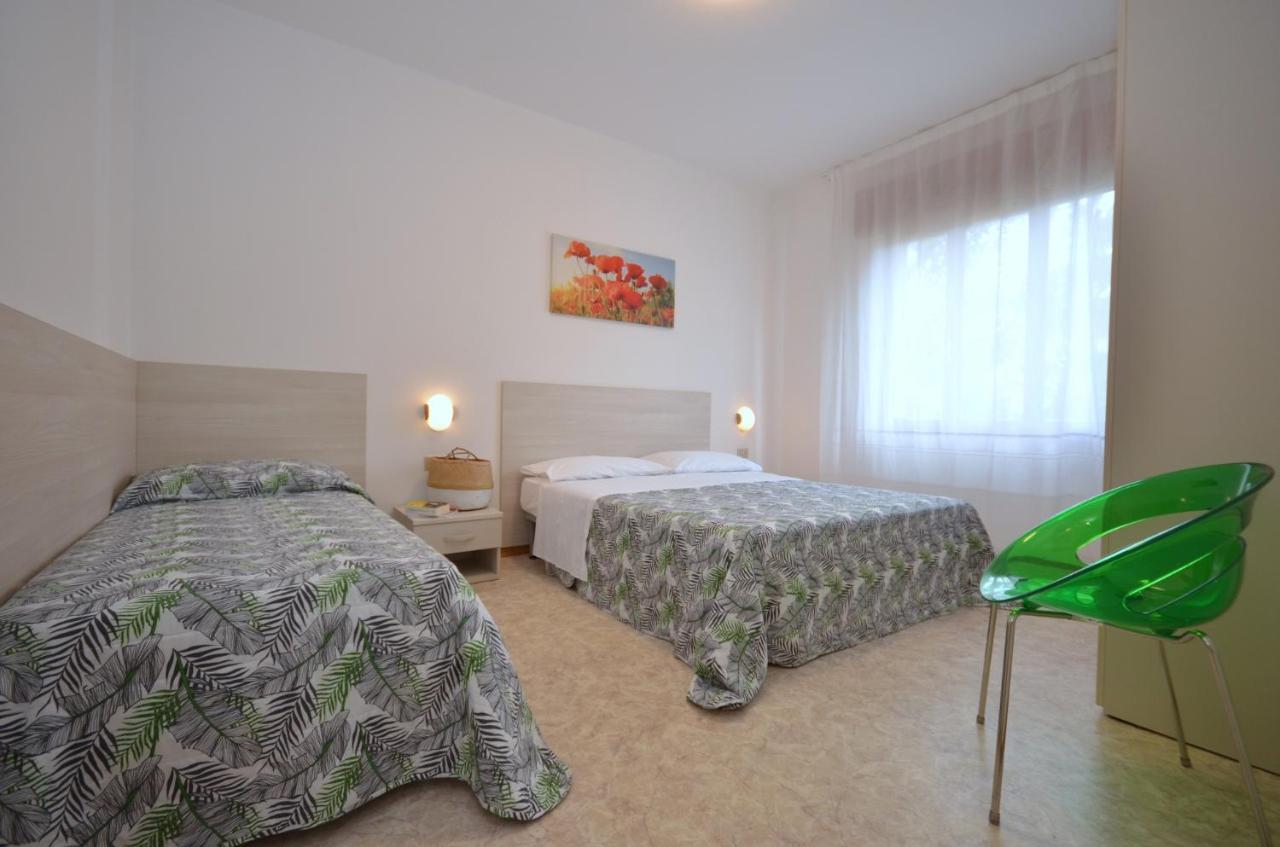 Villa Rosanna Lignano Sabbiadoro Bagian luar foto