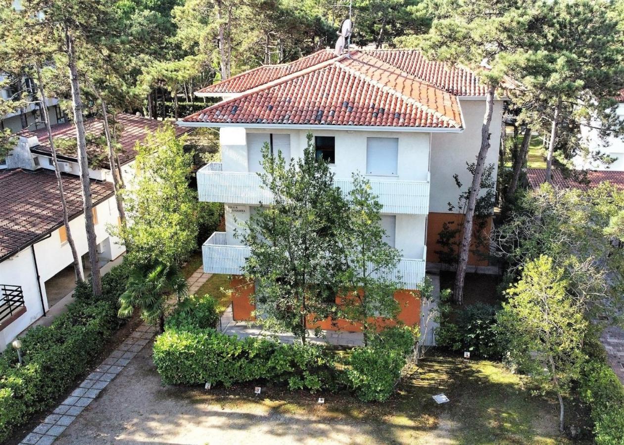 Villa Rosanna Lignano Sabbiadoro Bagian luar foto