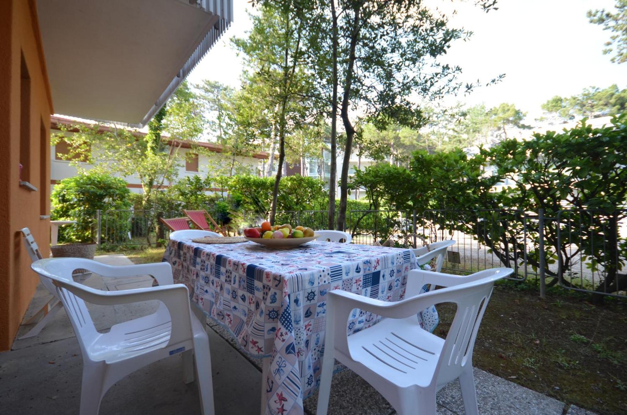 Villa Rosanna Lignano Sabbiadoro Bagian luar foto